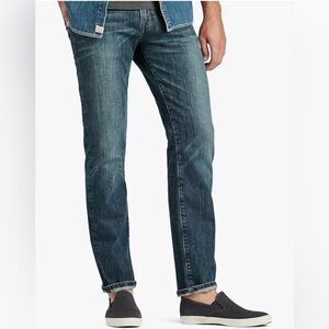 Lucky Brand 221 Straight Jeans Size 40x30 Denim Casual Closet Staple Durable